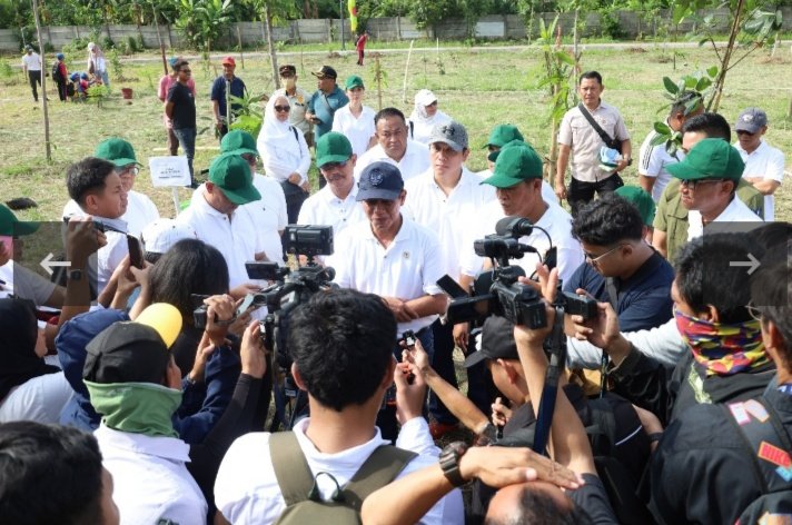 Giat Tanam Pohon di Ruang Terbuka Hijau, Upaya Kolektif untuk Jakarta Lebih Hijau