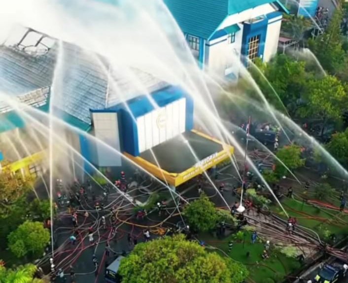 Gedung Rektorat ULM Banjarmasin Terbakar