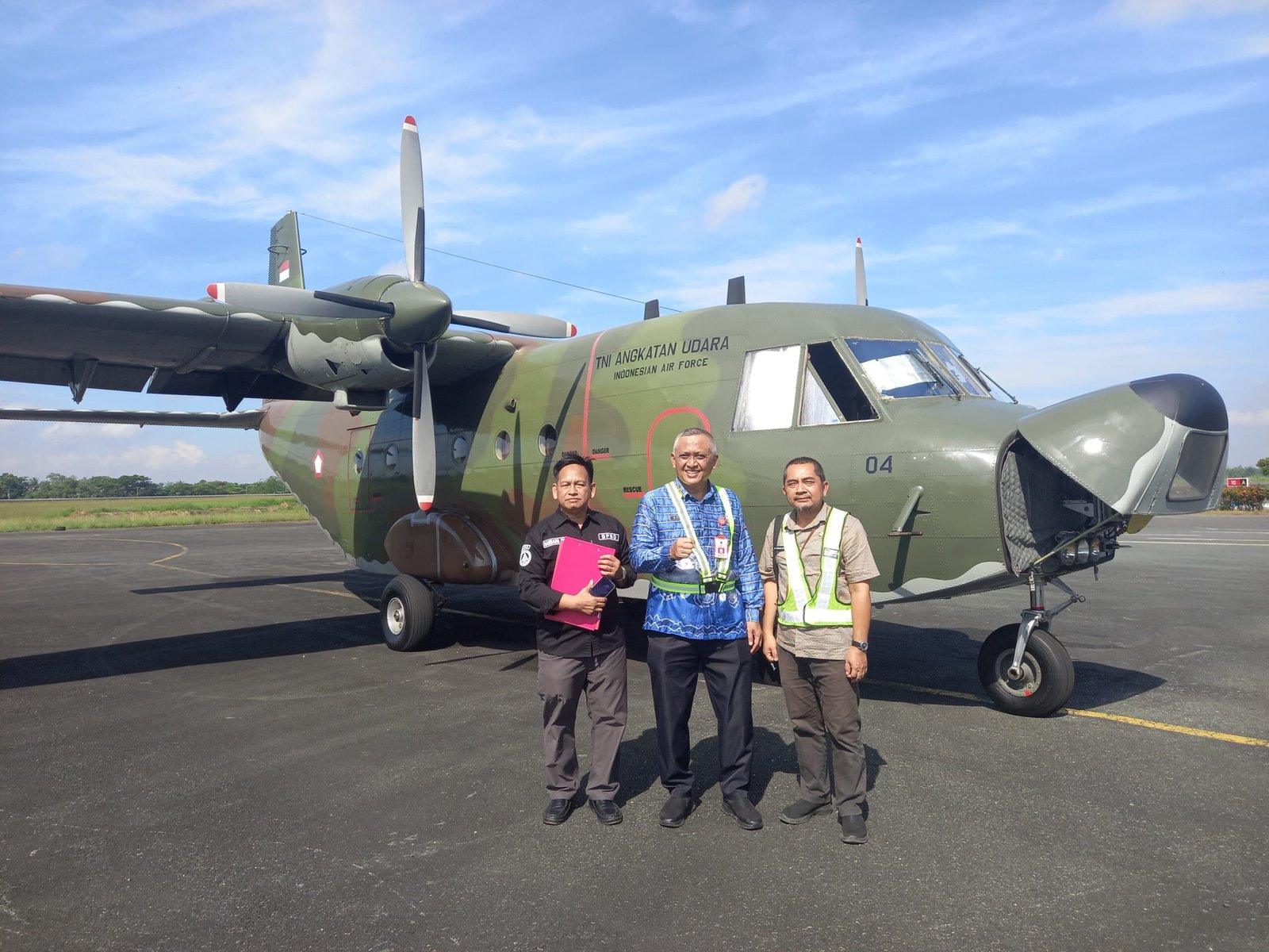 BNPB Kirim Empat Helikopter Tangani Karhutla Kalsel