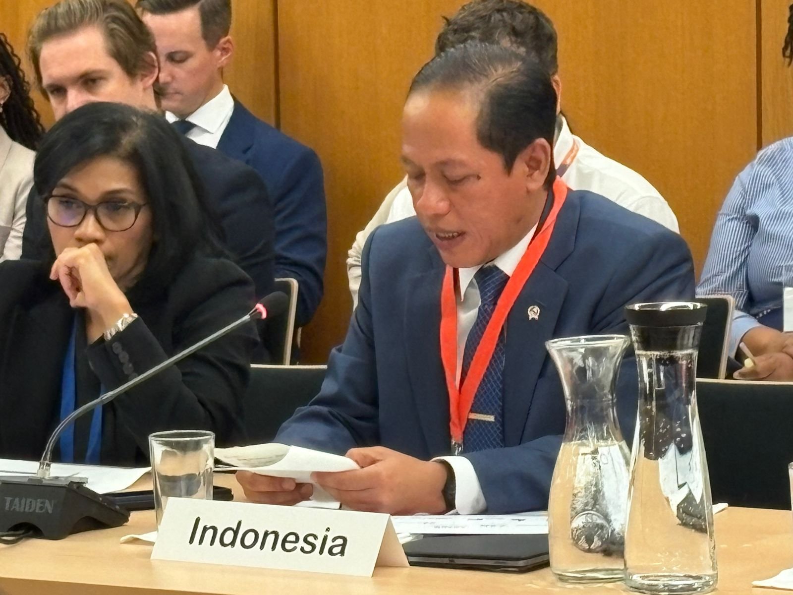 Menteri LH Perkuat Kerja Sama Global Atasi Polusi Plastik di Jenewa