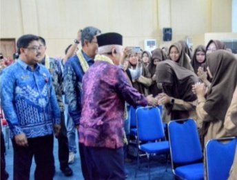 OJK Kalsel Lakukan Literasi dan Edukasi Berbagai Produk Jasa Keuangan Kepada Pelajar