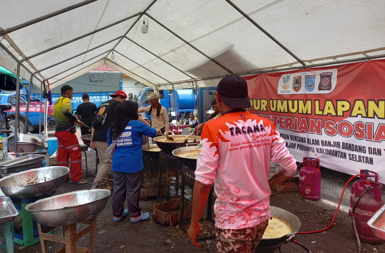 Banjir Kalsel Mulai Surut Sebagian Besar Pengungsi Kembali ke Rumah