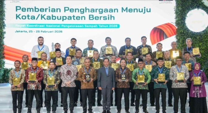 KLH/BPLH Tetapkan Hasil Penilaian Kinerja Pengelolaan Sampah Kabupaten/Kota Tahun 2025