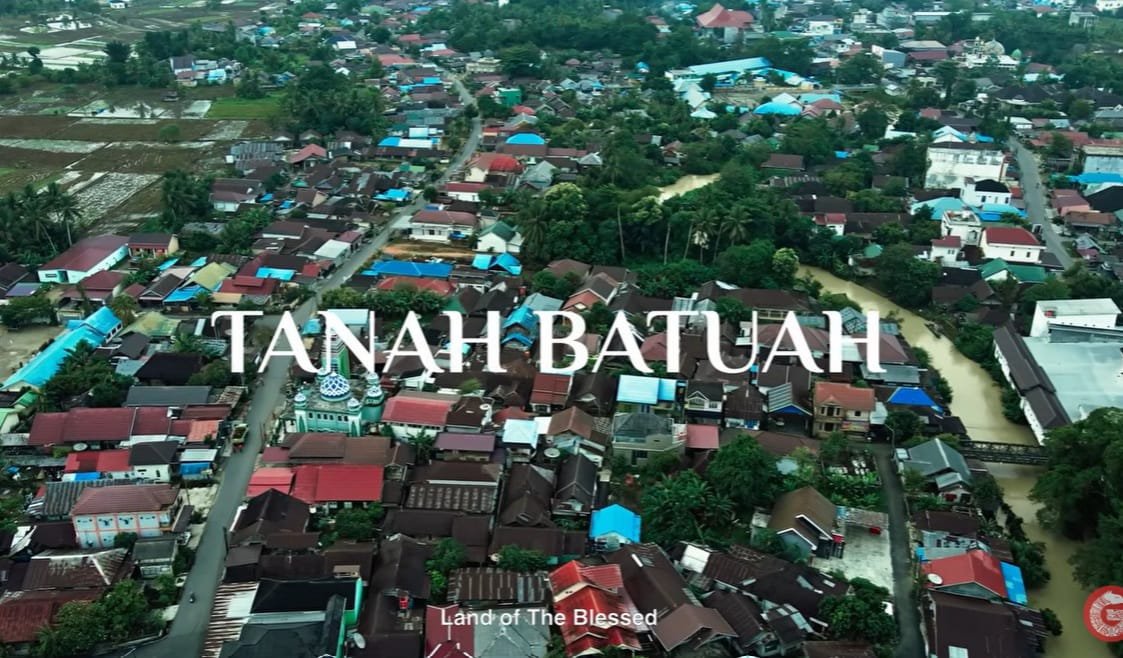 Dokumenter Tanah Batuah (Land of The Blessed) Rekam Jejak Kehidupan Masyarakat Tapin