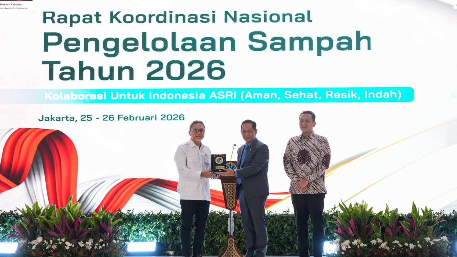 Menteri LH Tegaskan Transformasi Total Tata Kelola Sampah Nasional