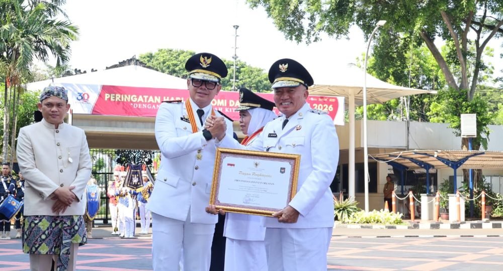 Gubernur Muhidin Terima Penghargaan Kinerja Tinggi pada Hari Otda 2026