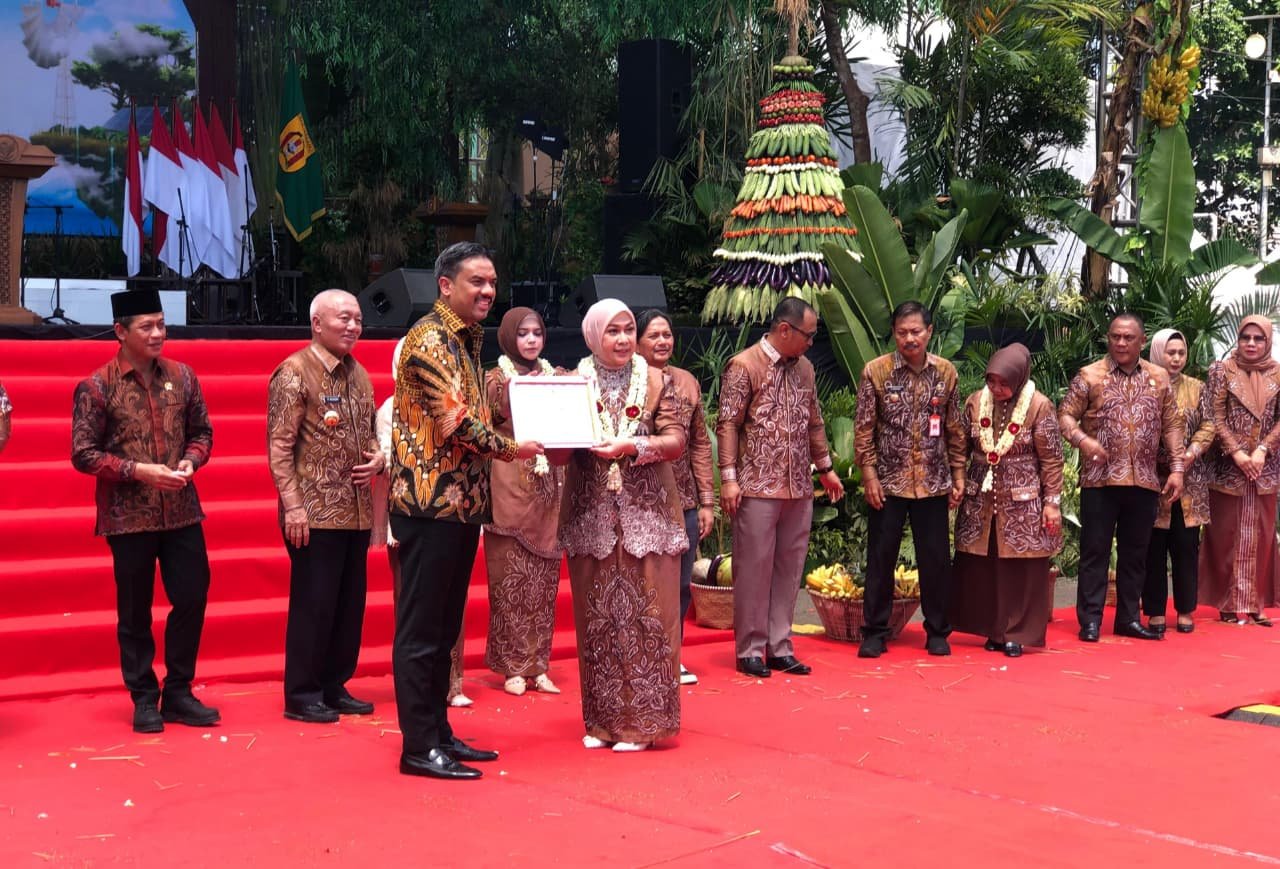 Kementerian LH Audit Lingkungan 1.369 Perusahaan Tambang dan Perkebunan