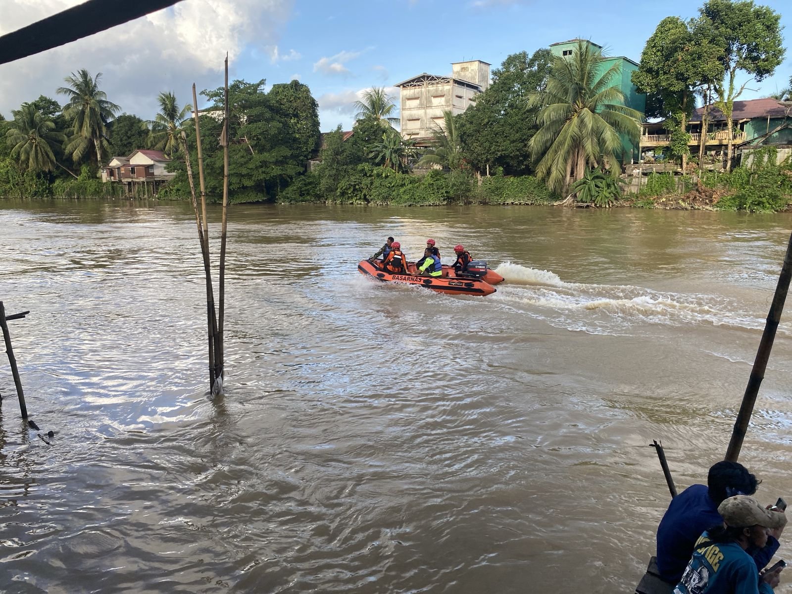 DUA ANAK DIDUGA TENGGELAM DI SUNGAI DANAU SATUI