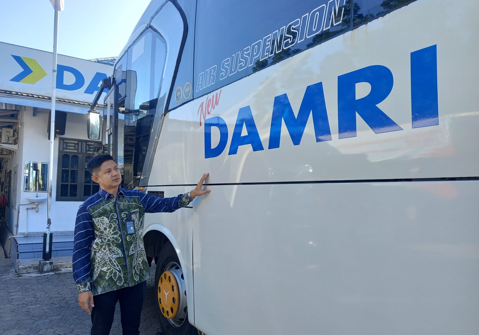 DAMRI Menjaga Konektivitas Wilayah Kalimantan