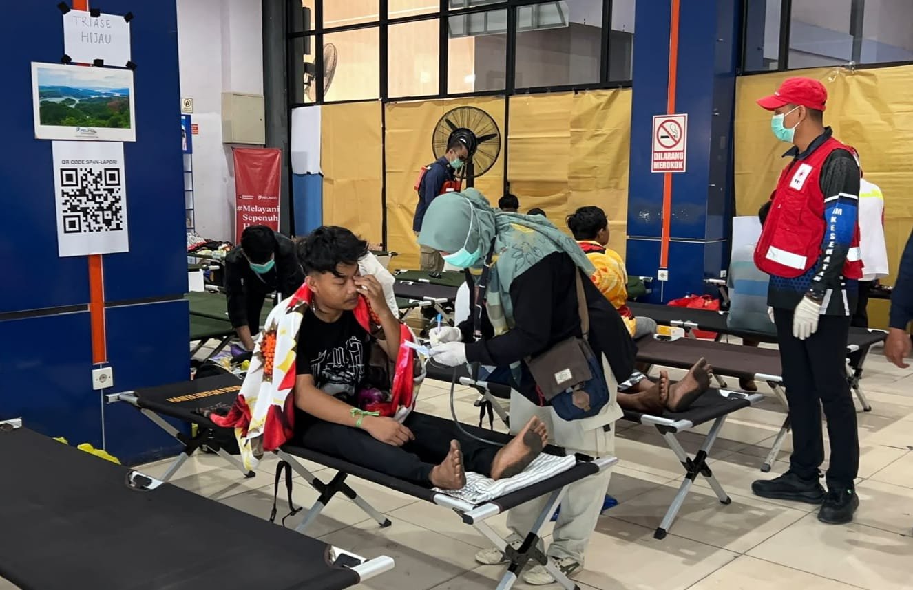 BASARNAS Turunkan Tim Penyelam dan Drone Laut
