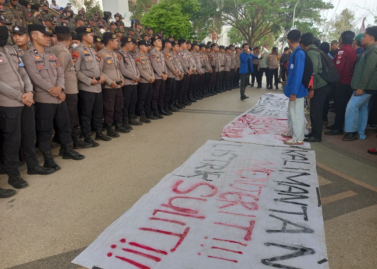 Mahasiswa Kembali Desak Gubernur Kalsel Atasi Karhutla