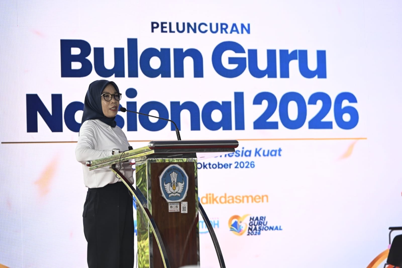 Mendikdasmen Luncurkan Bulan Guru Nasional 2026, Apresiasi Dedikasi Guru di Seluruh Indonesia